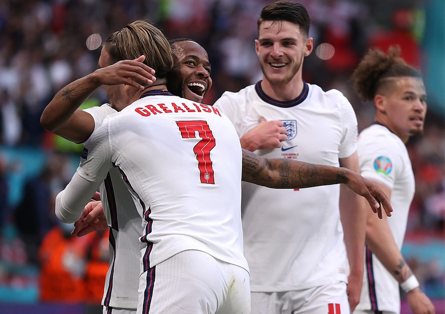 这位年轻的 这位年轻的